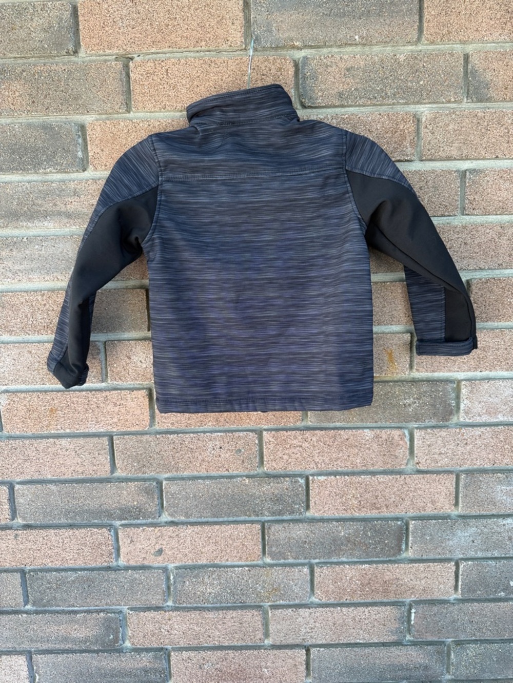 Vertical 9 Kids Black Heather Softshell Jacket Size 5/6 - Picture 7 of 8
